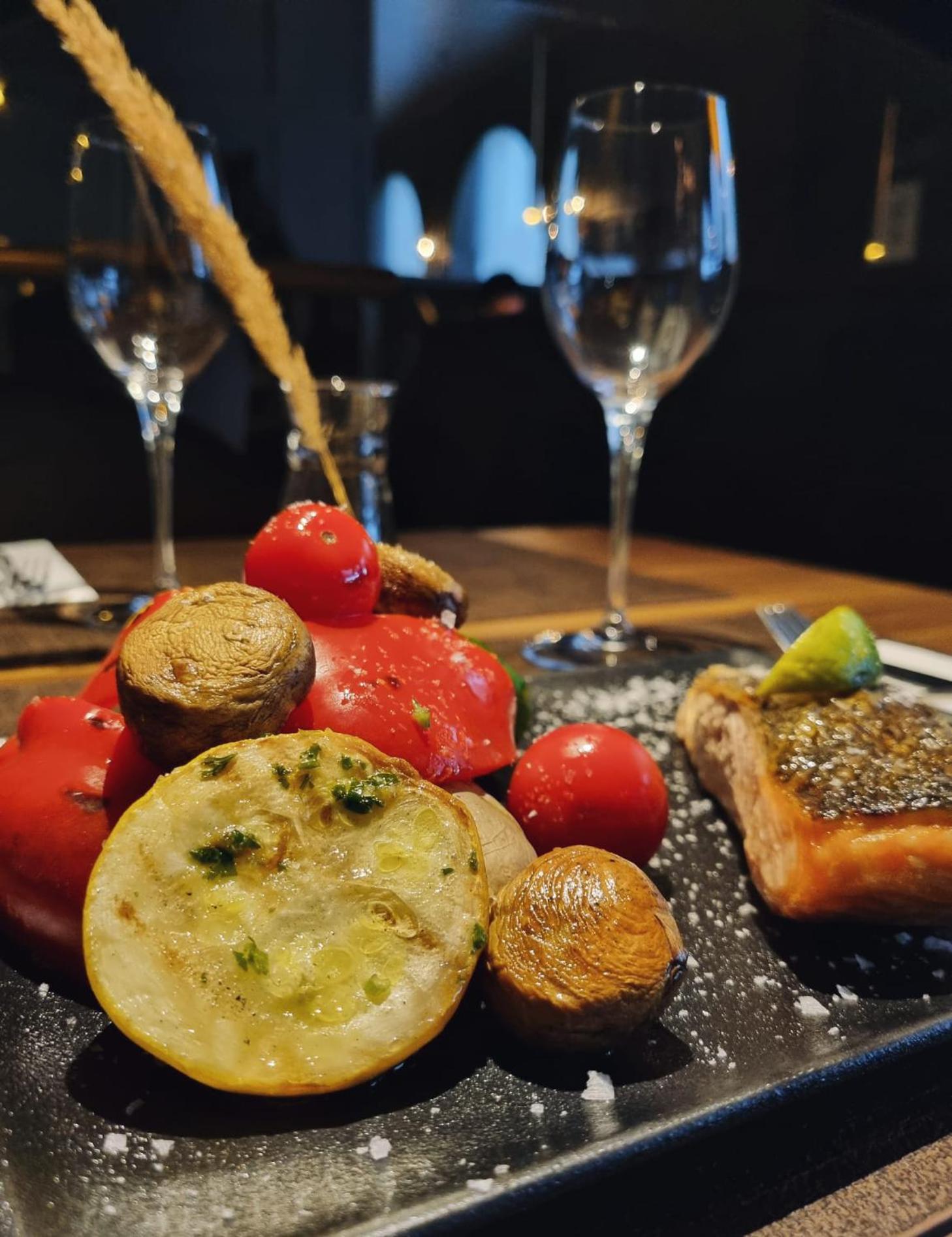 Brut Wine Hotel Zarasai Esterno foto